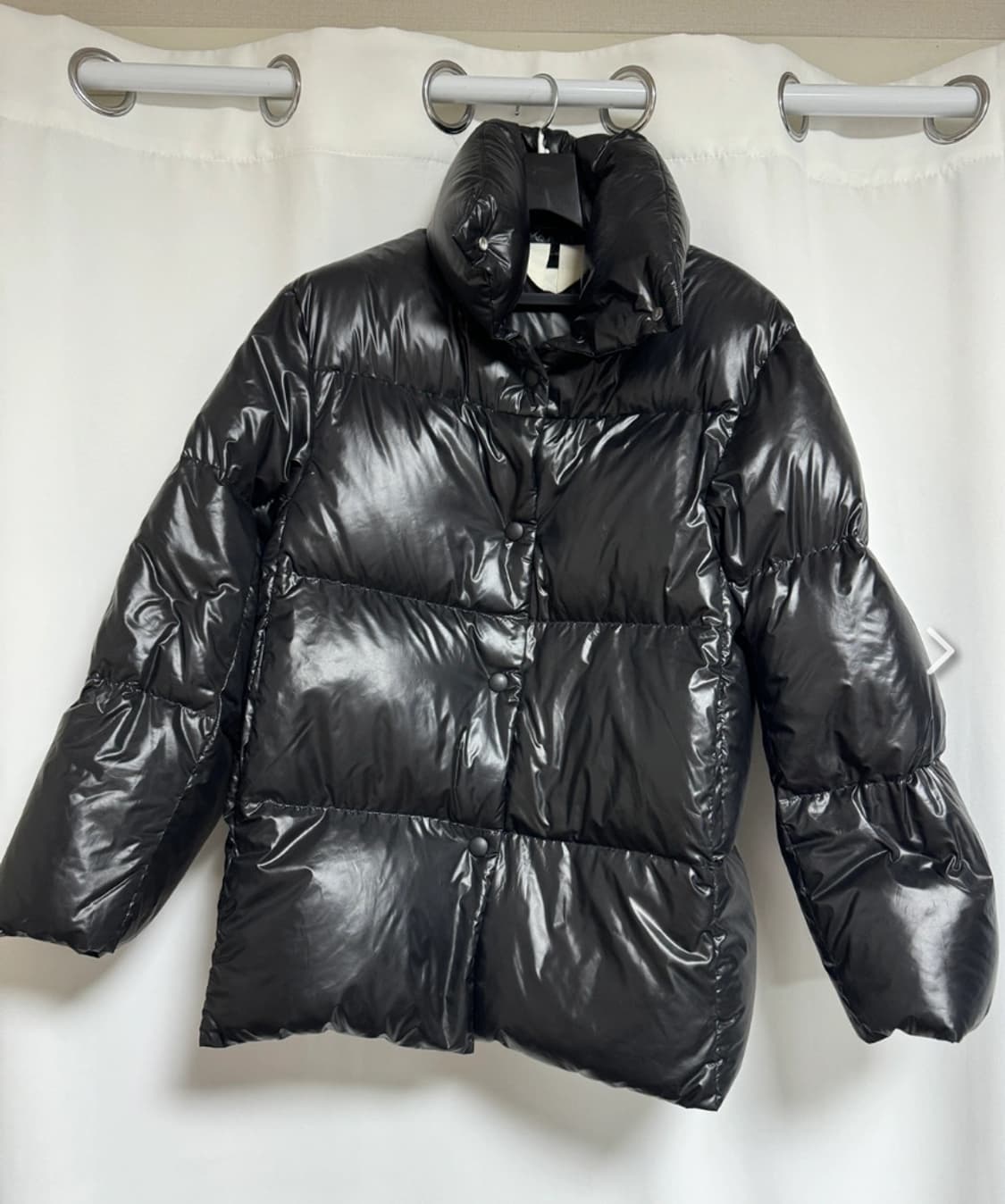 아르켓 유광 패딩 21 AW 상품이미지1