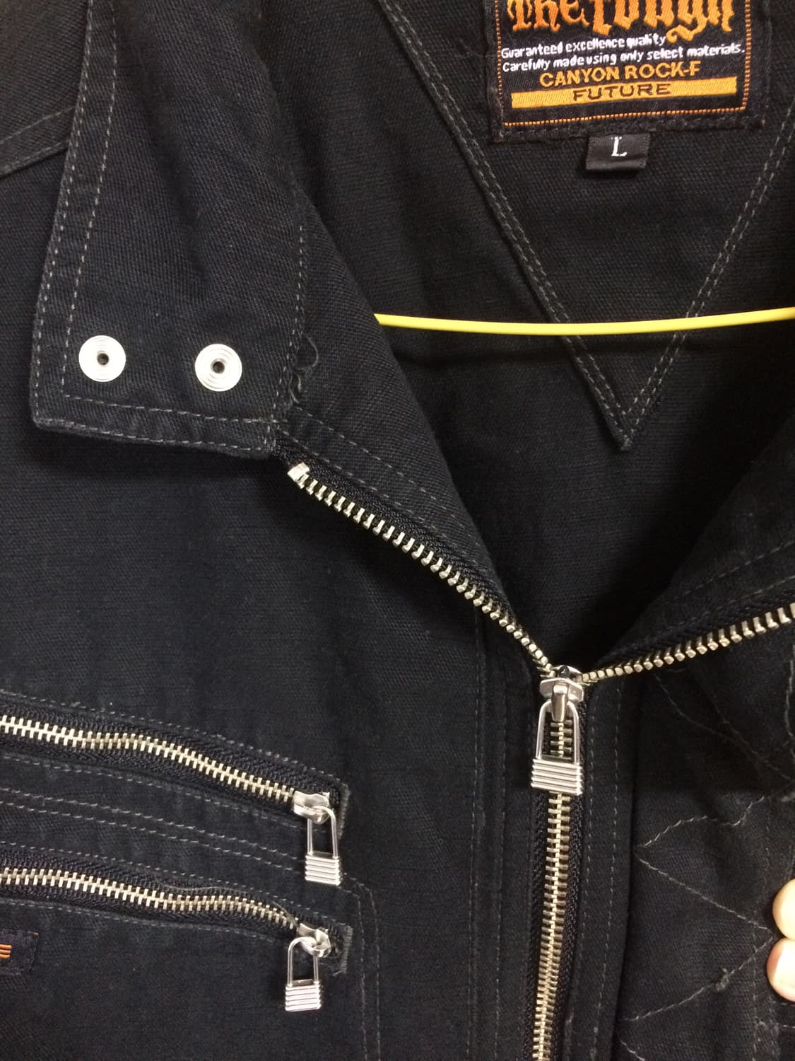 지퍼 디테일 블랙 데님 자켓 상품이미지2