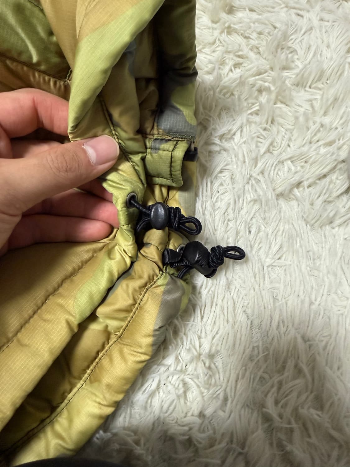 (S)노스페이스 센터 로고 카모 패딩 조끼 상품이미지5