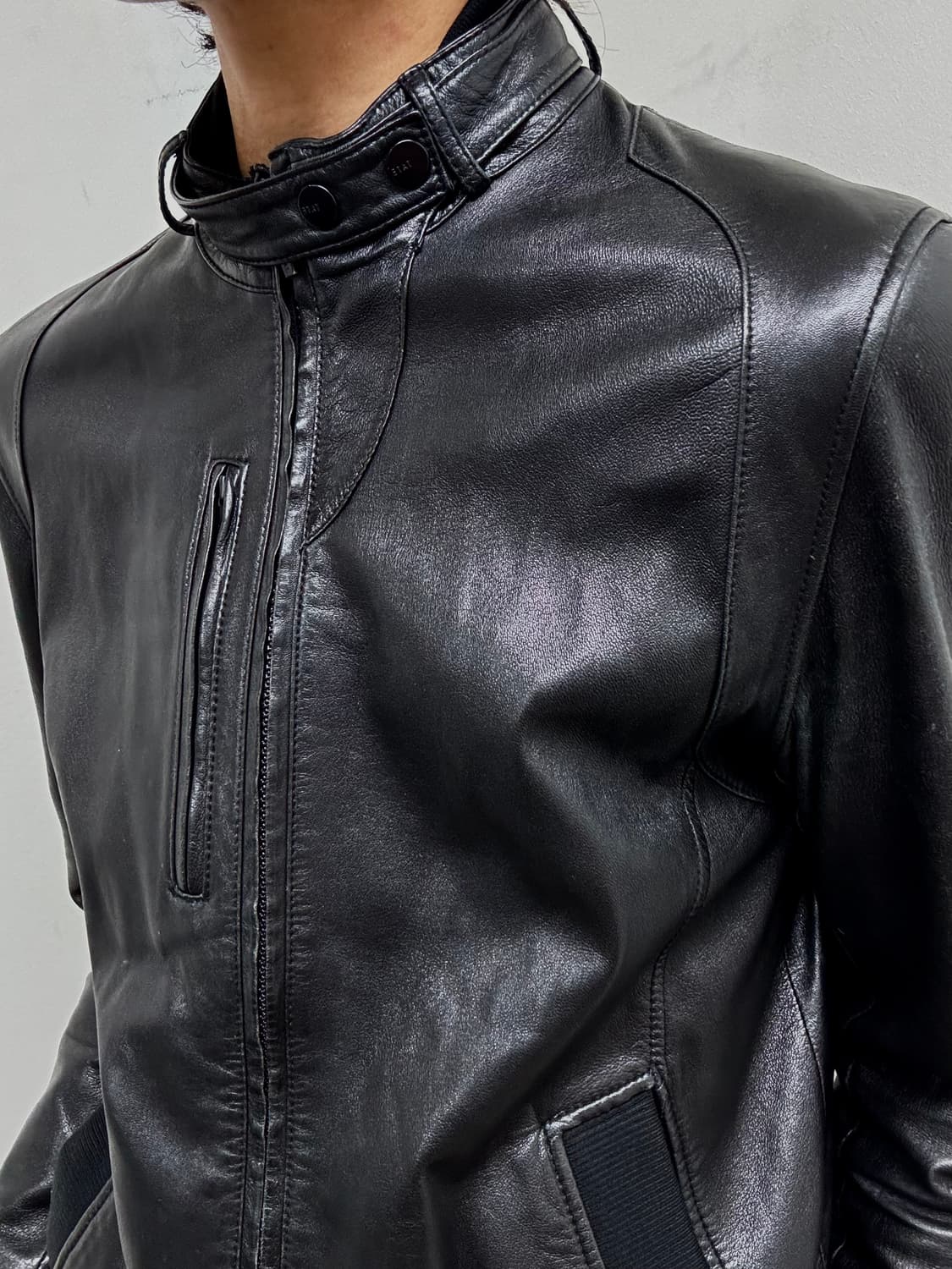 [Leather]Tate Neck Button Leather Chic J 상품이미지9