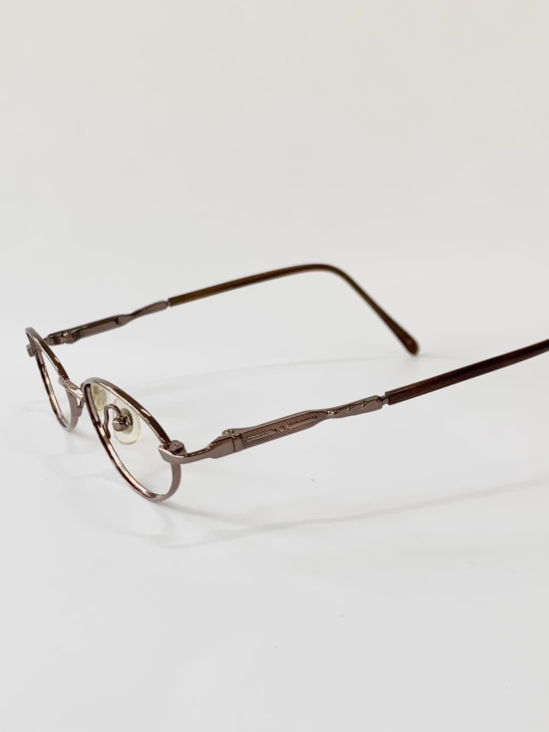 [픽키-592] (Small) 딥브라운 메탈 오벌 안경테 클래식 엔틱 상품이미지1