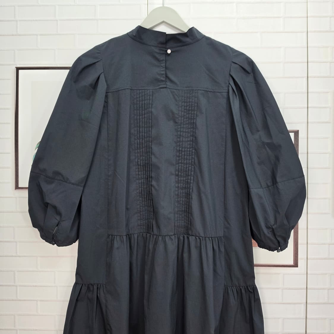 주크 쥬크 퍼프 소매 루즈핏 셔링 롱원피스 드레스 55사이즈 새상품급 상품이미지8