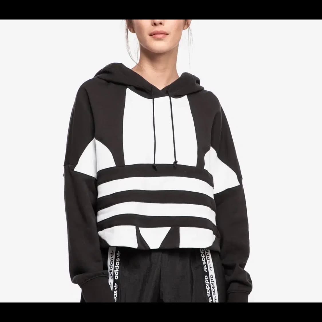 [M] adidas 아디다스 우먼즈 검/흰 빅로고 크롭 후드티 상품이미지5