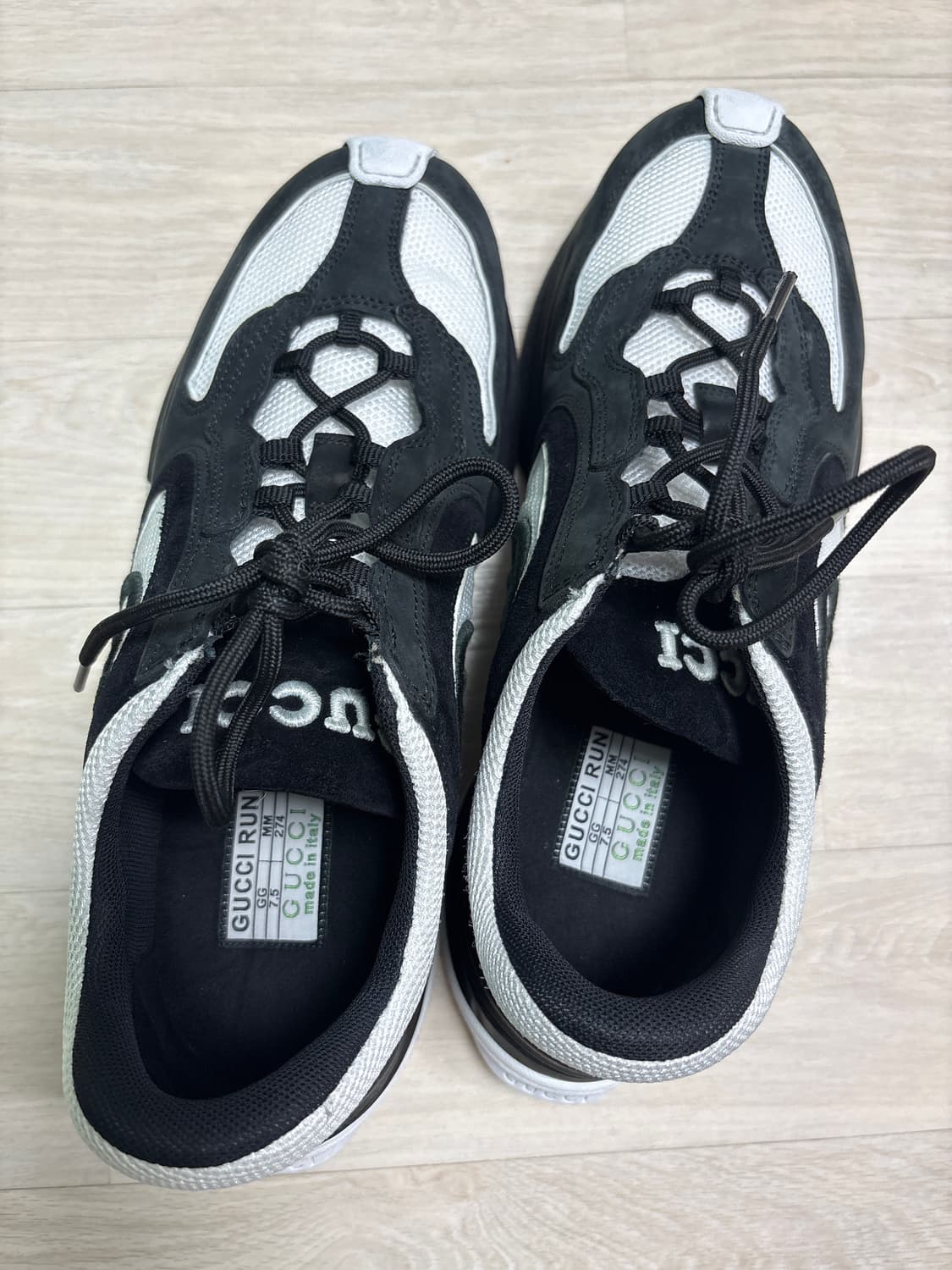 구찌 런 749785 블랙 7.5사이즈 상품이미지3