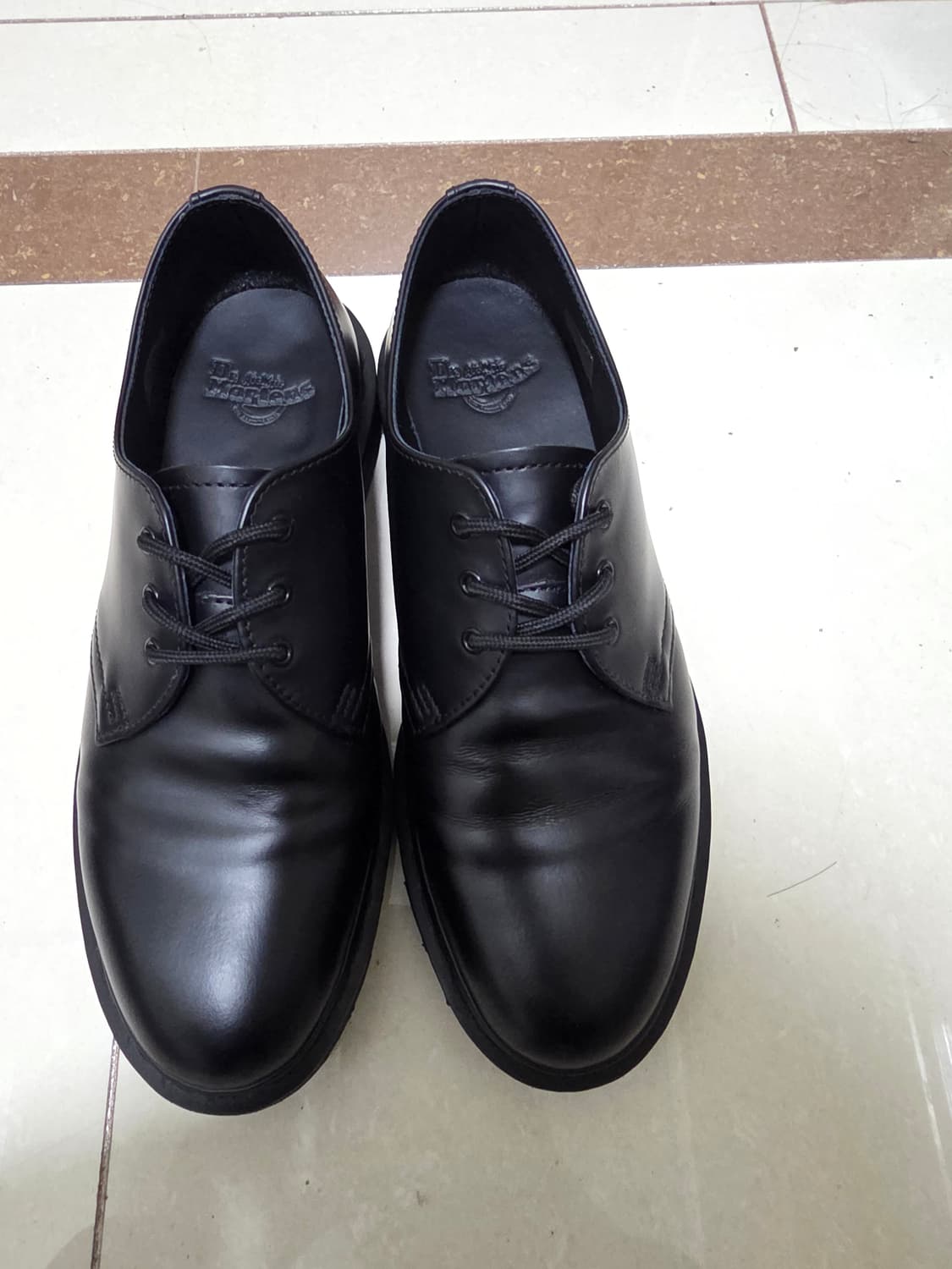 닥터마틴 1461 모노 UK8 (270) 판매합니다 상품이미지2