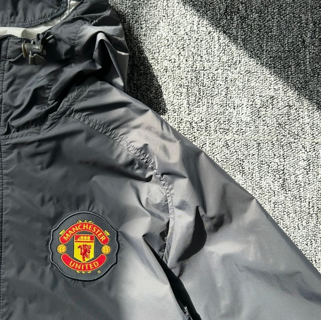 나이키 맨체스터 유나이티드 그레이 바람막이  상품이미지4