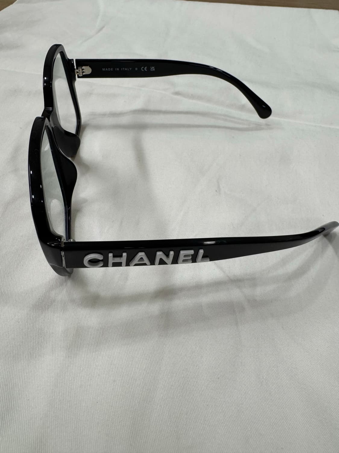 샤넬 사각 뿔테안경 상품이미지2