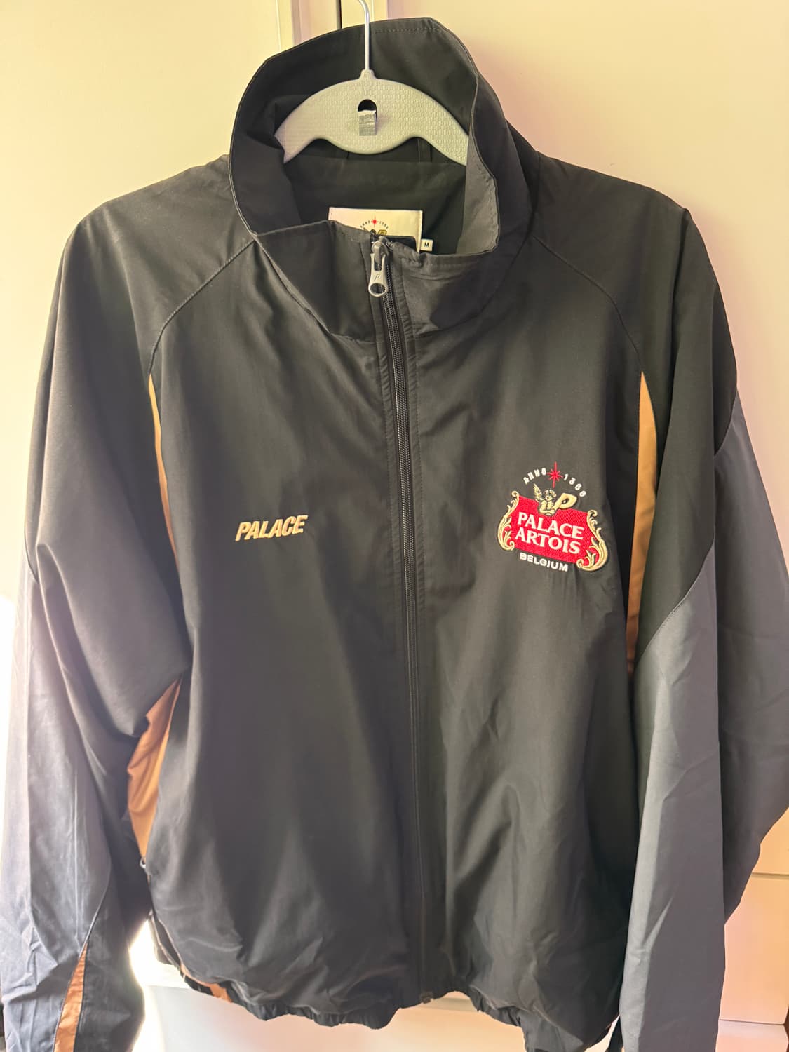 팔라스 x 스텔라 아르투아 라이트 코트 자켓 상품이미지1