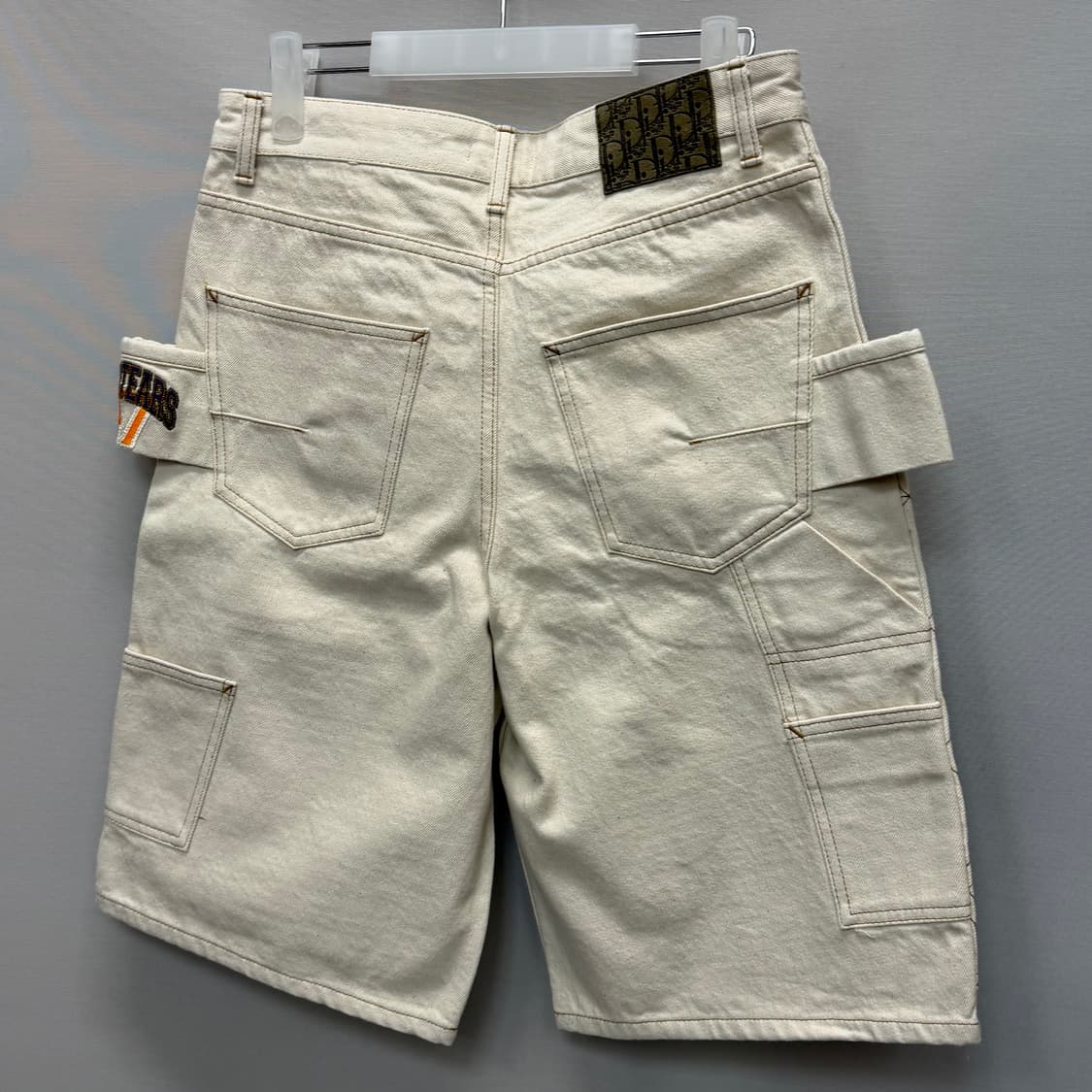 디올 x 데님 티어스 디올 티어스 카펜터 버뮤다 팬츠 ( 31 ) 상품이미지5