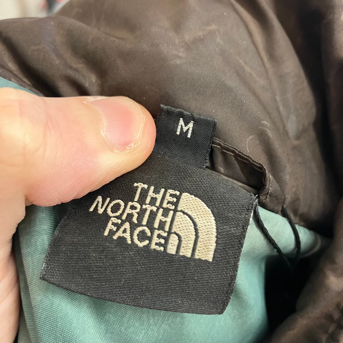 N126 노스페이스 경량 패딩 브라운 상품이미지4