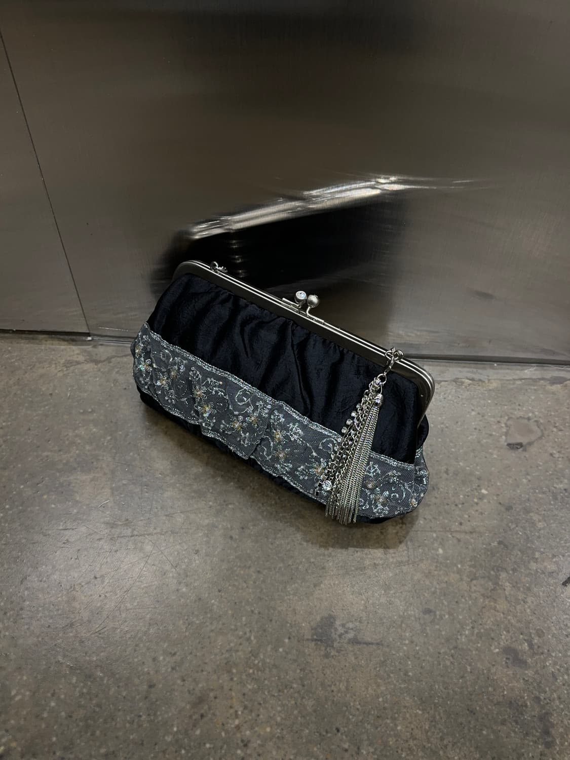 Oriental coin chain bag 상품이미지1