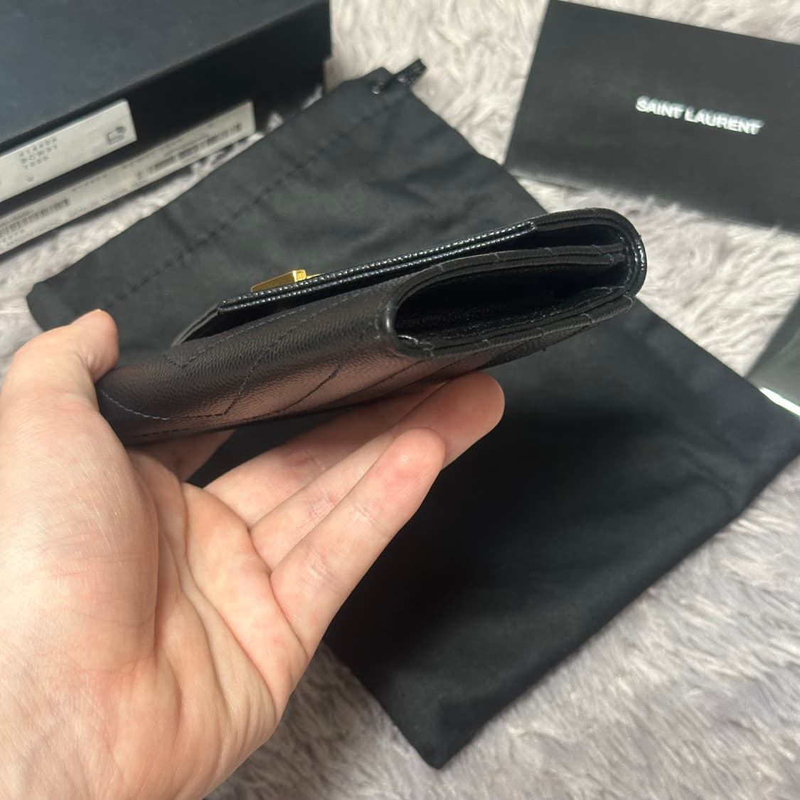 [풀구성] 입생로랑 마틀라세 엔벨로프 중지갑 블랙 상품이미지6