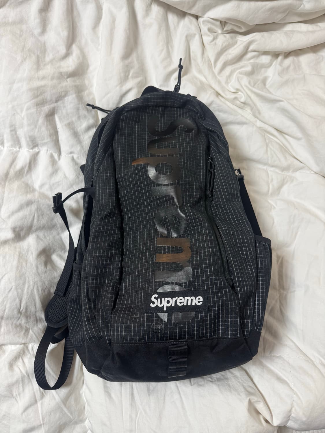 슈프림 리플렉티브 백팩 24ss 상품이미지1