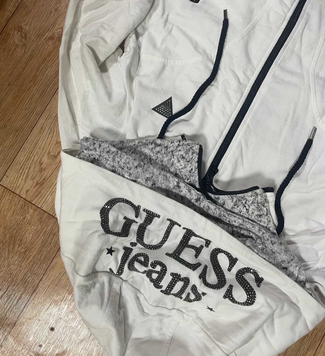 GUESS 게스 화이트 큐빅 비즈 후드집업 대장 y2k 올드스쿨 져지 상품이미지2
