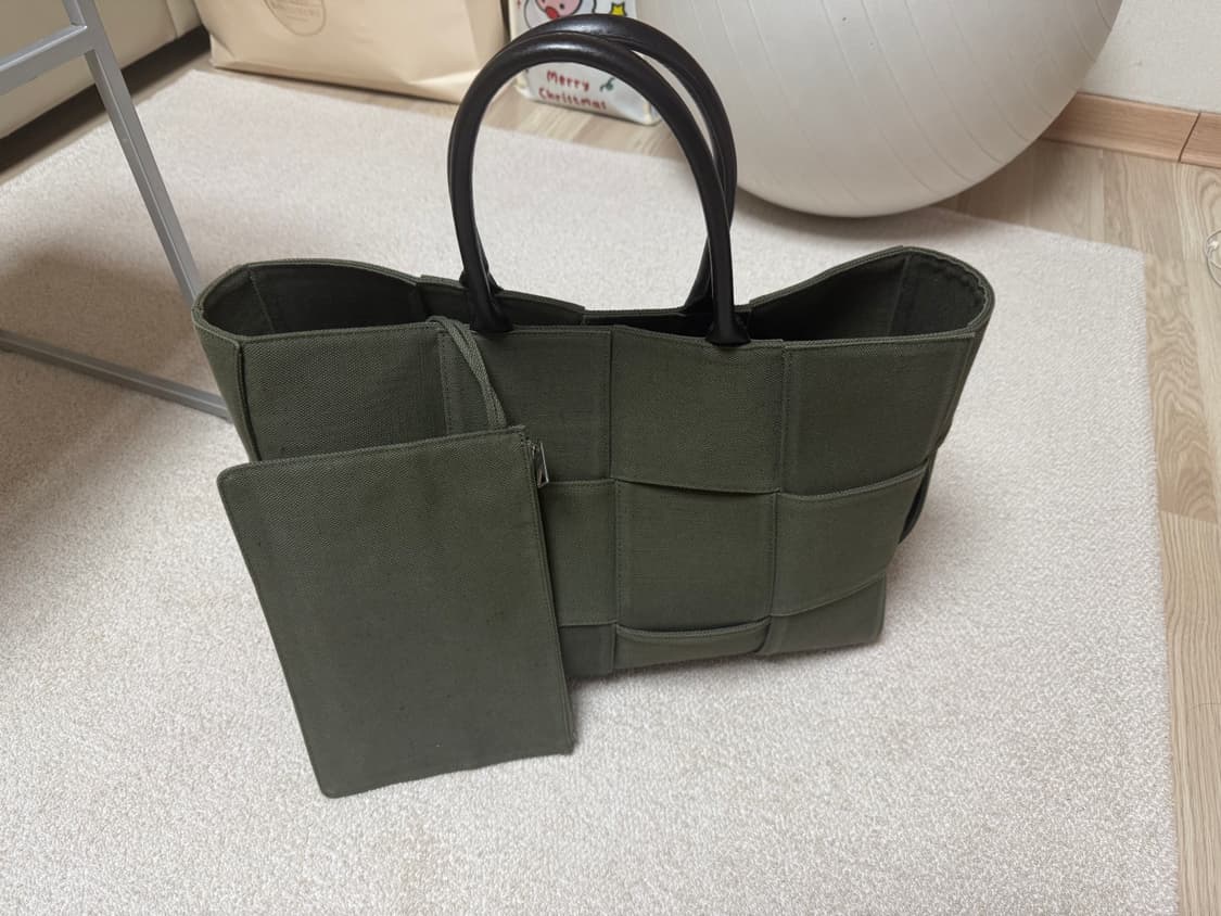 보태가 베네타 아르코 라지 캔버스 토트백 카키 상품이미지1