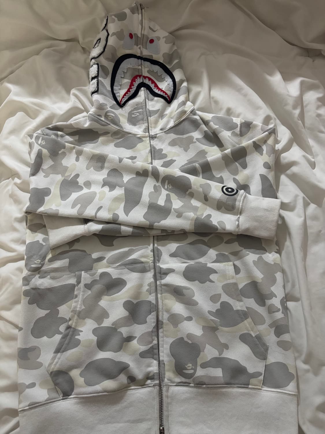 베이프 샤크후드집업 화이트 상품이미지2