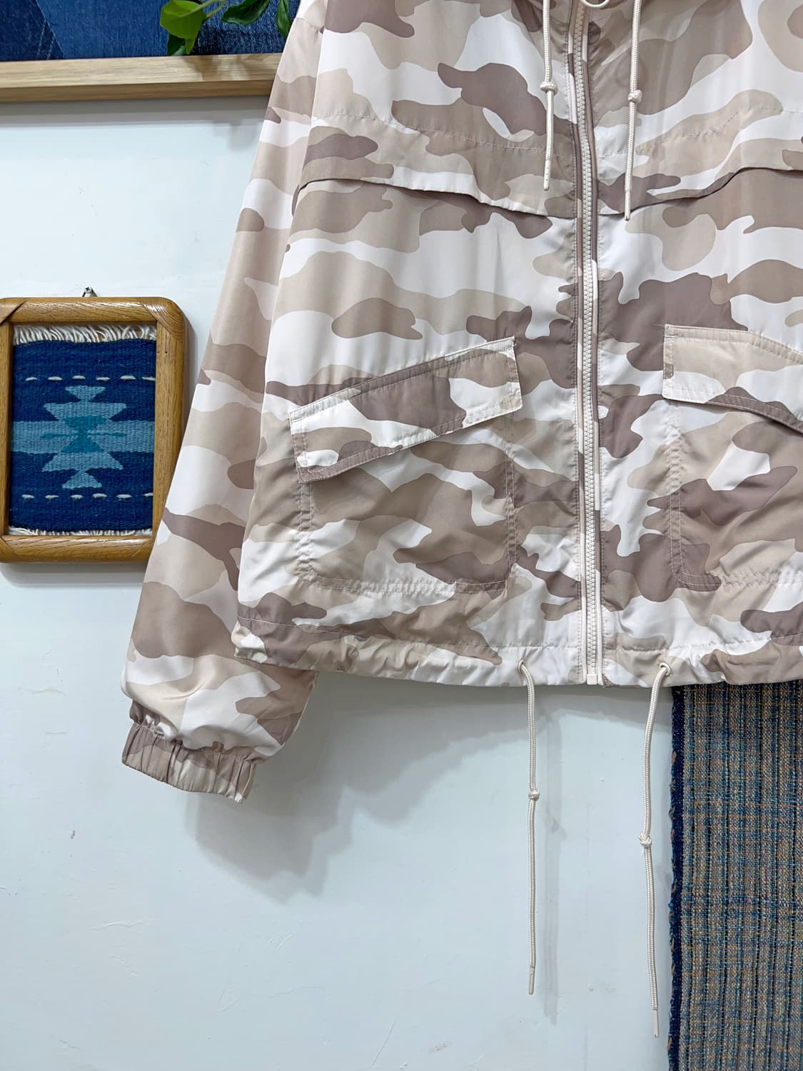 👧🏻DIVIDED  Camo Hoodie 상품이미지7