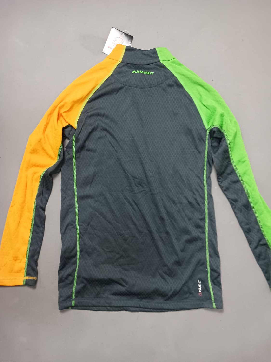 새상품 [L] 마무트 아타카조 폴라텍 집업 티셔츠 기능성 상품이미지6