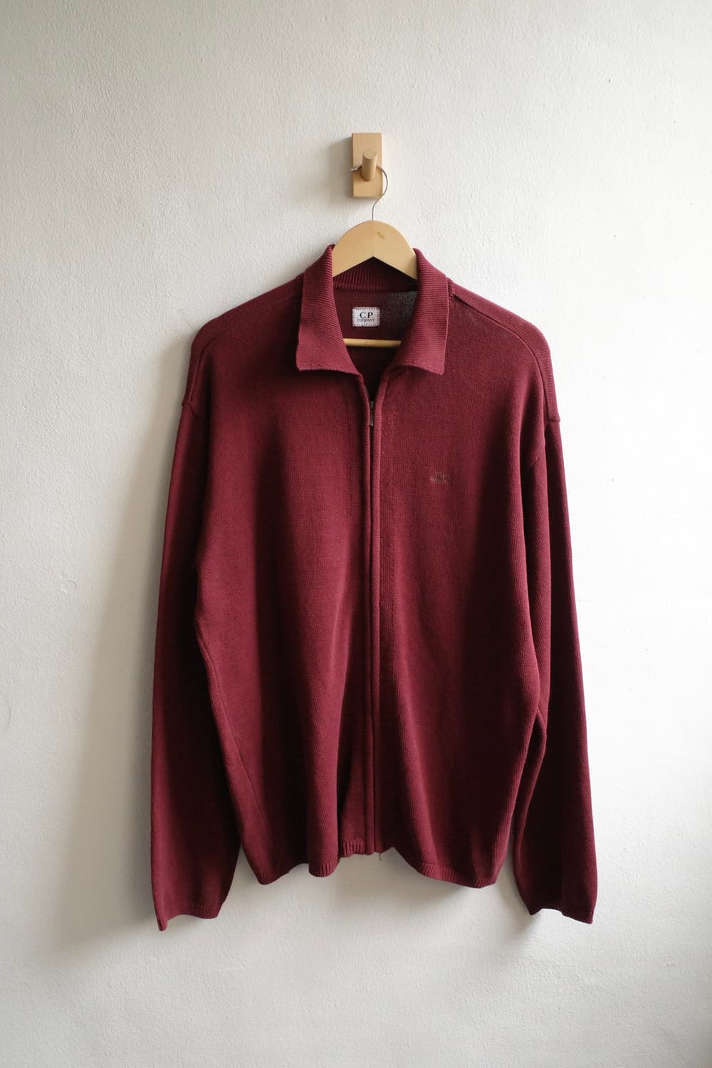 씨피컴퍼니 니트 집업 상품이미지1