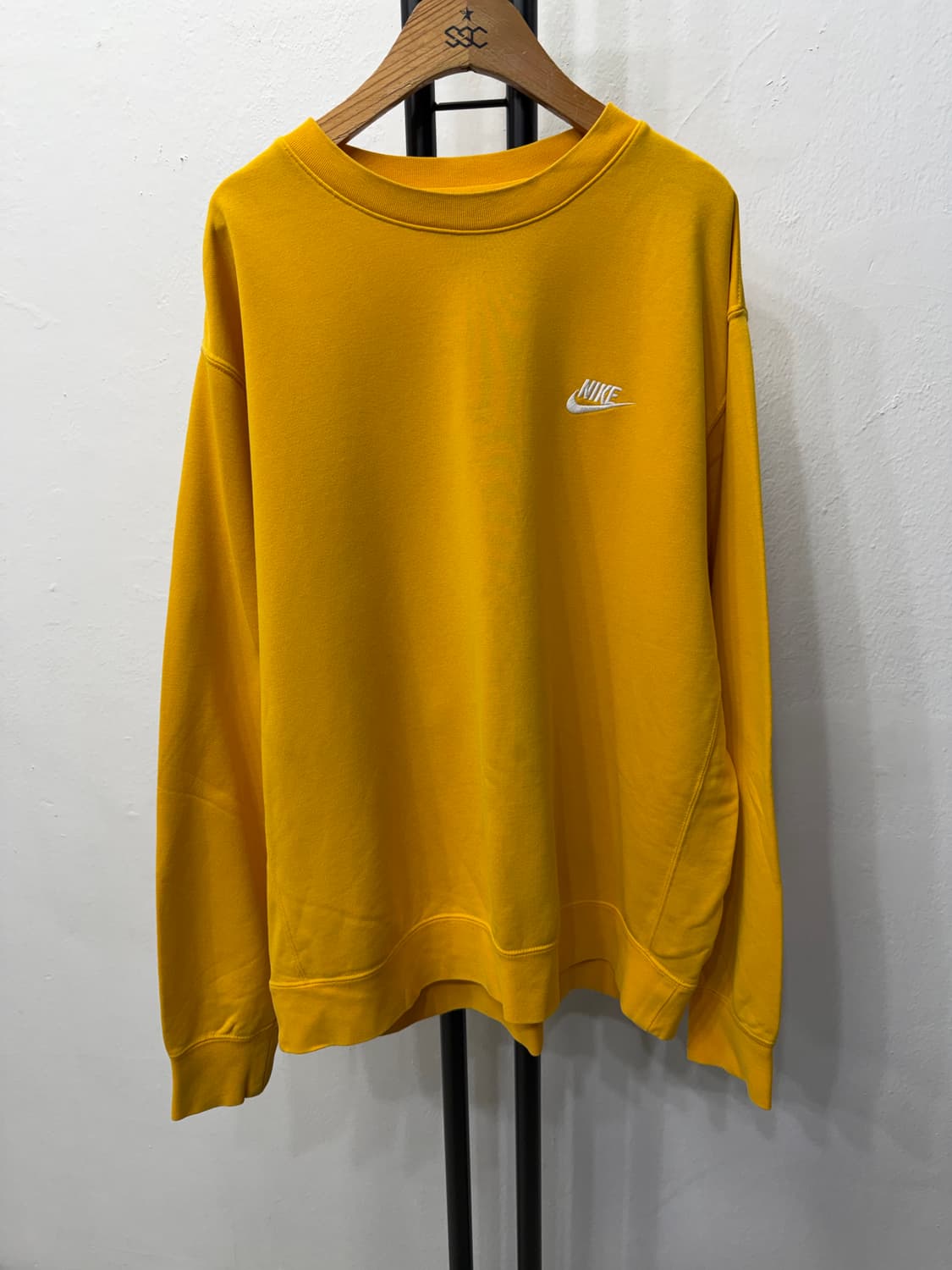 정품) 나이키 남성 스우시 맨투맨 옐로우 XL 상품이미지1