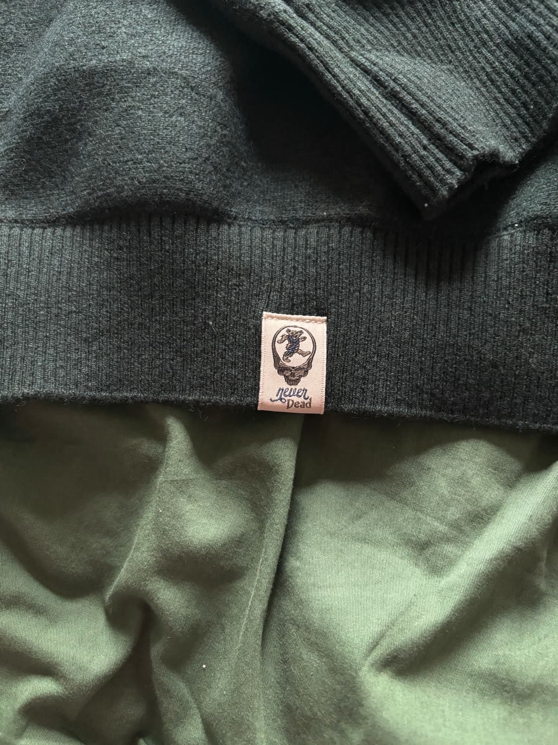 네버댓 x 그레이트풀 데드 댄싱 베어 니트 상품이미지5