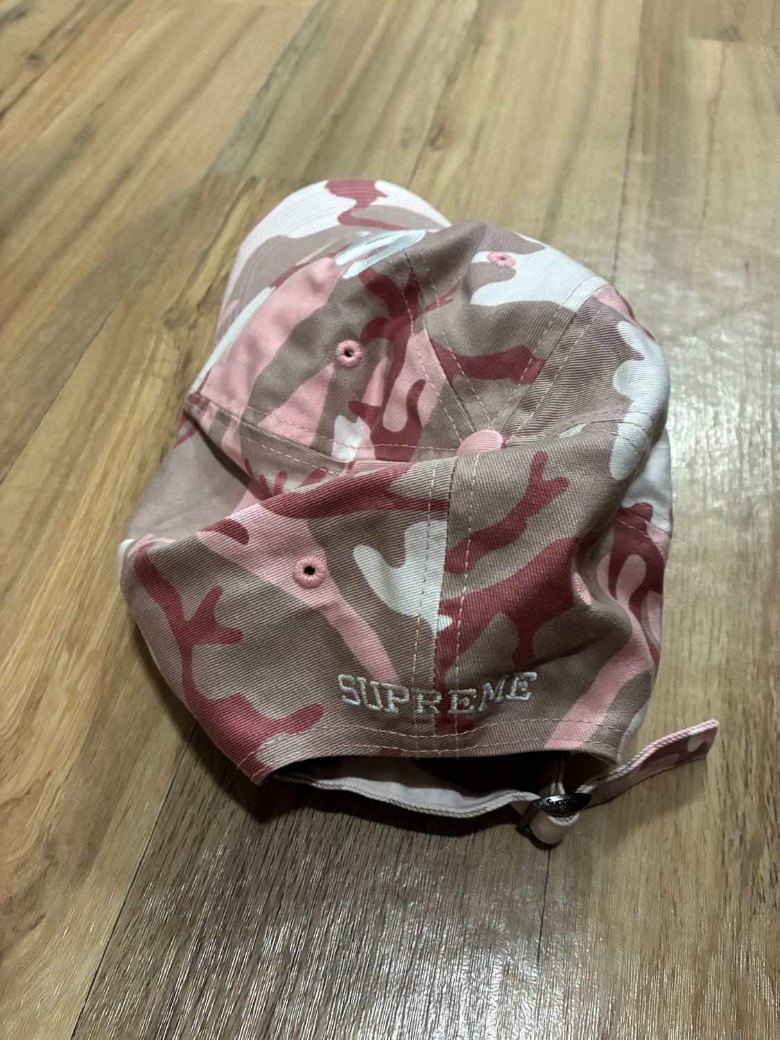 [새상품] 슈프림 핑크 카모 캡 상품이미지2