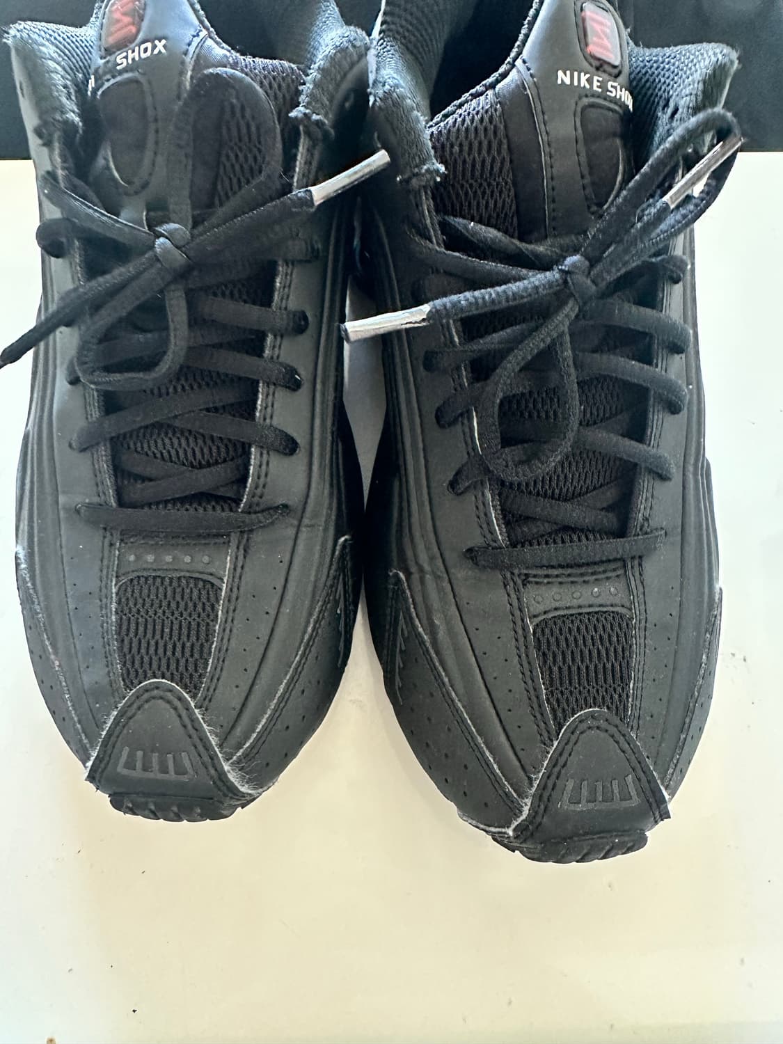 나이키 샥스 R4 블랙 w270팝니다 상품이미지3