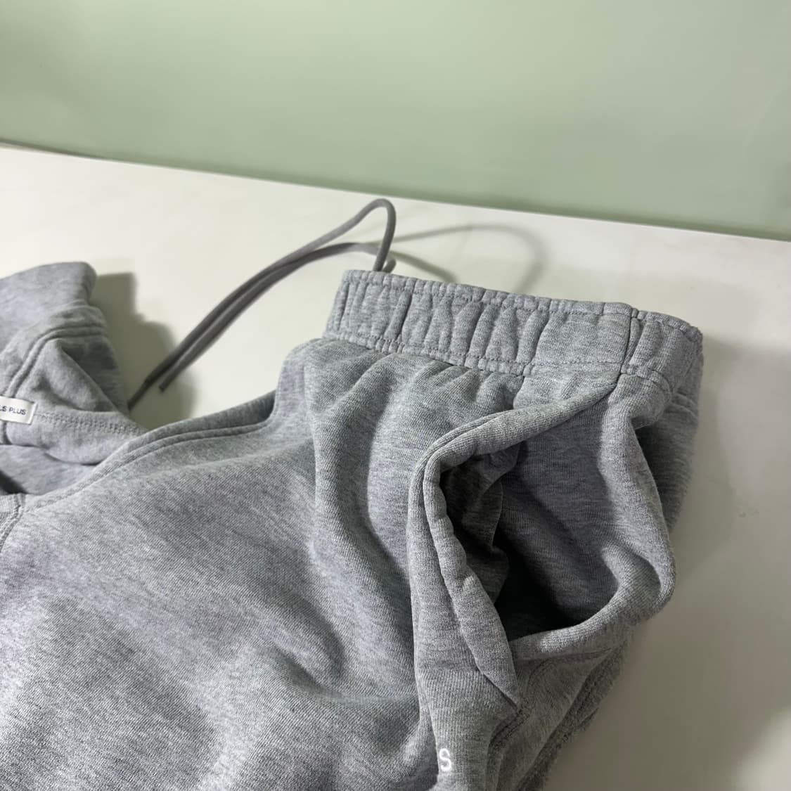 XL 아디다스 에센셜 그레이 기본로고 코튼 와이드핏 트레이닝팬츠 상품이미지2