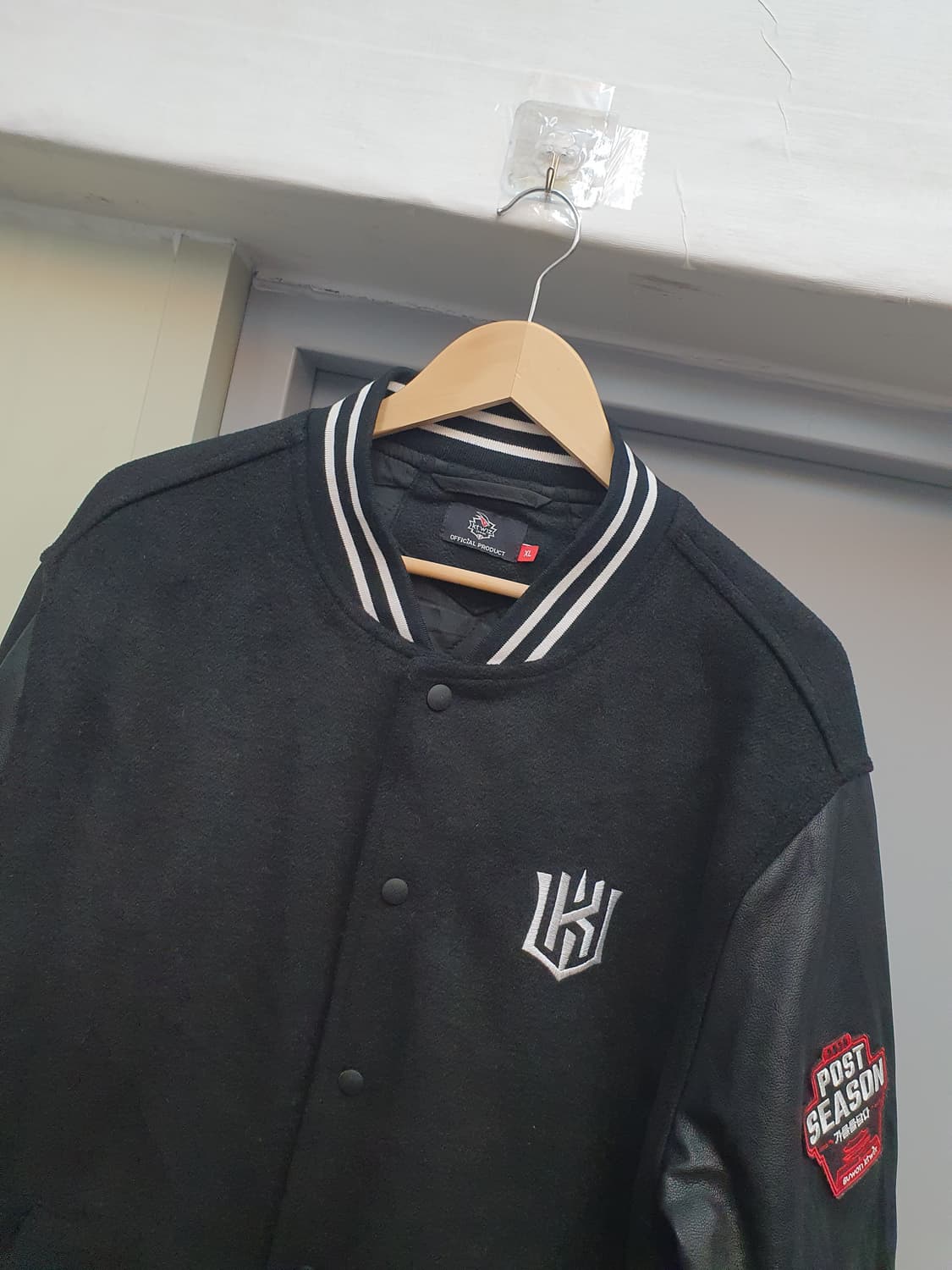 kt wiz 포스트시즌 바시티 자켓 xl 상품이미지2