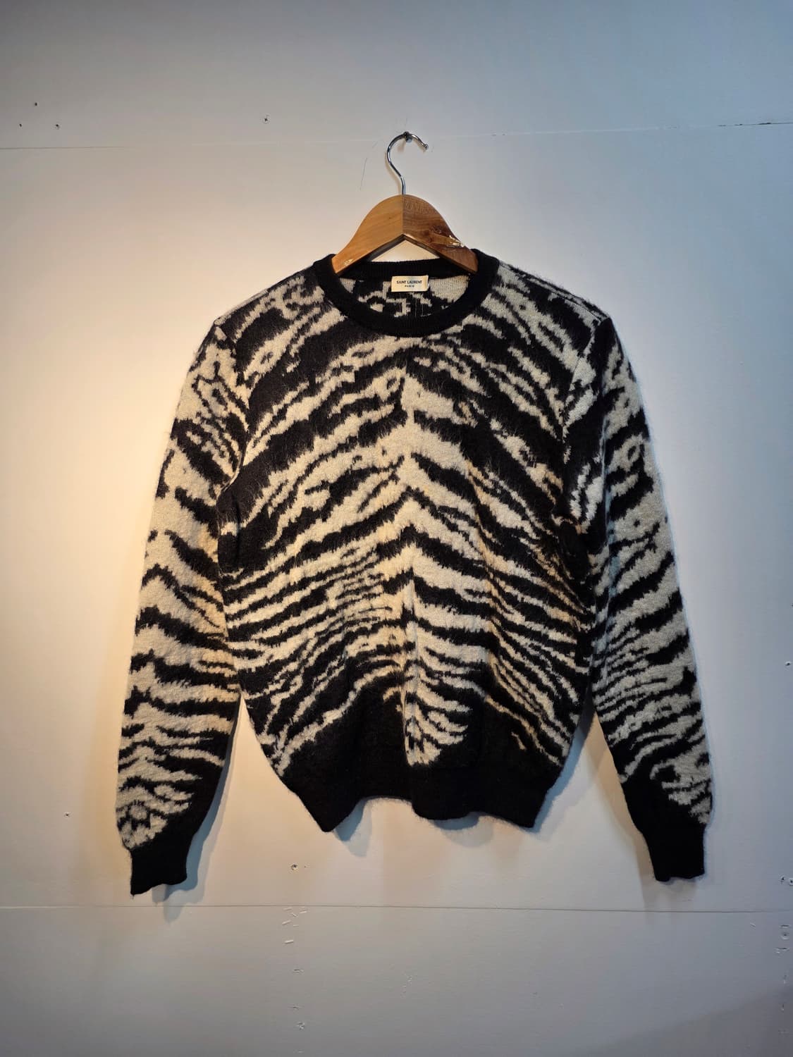 생로랑 14FW 지브라 니트 상품이미지1