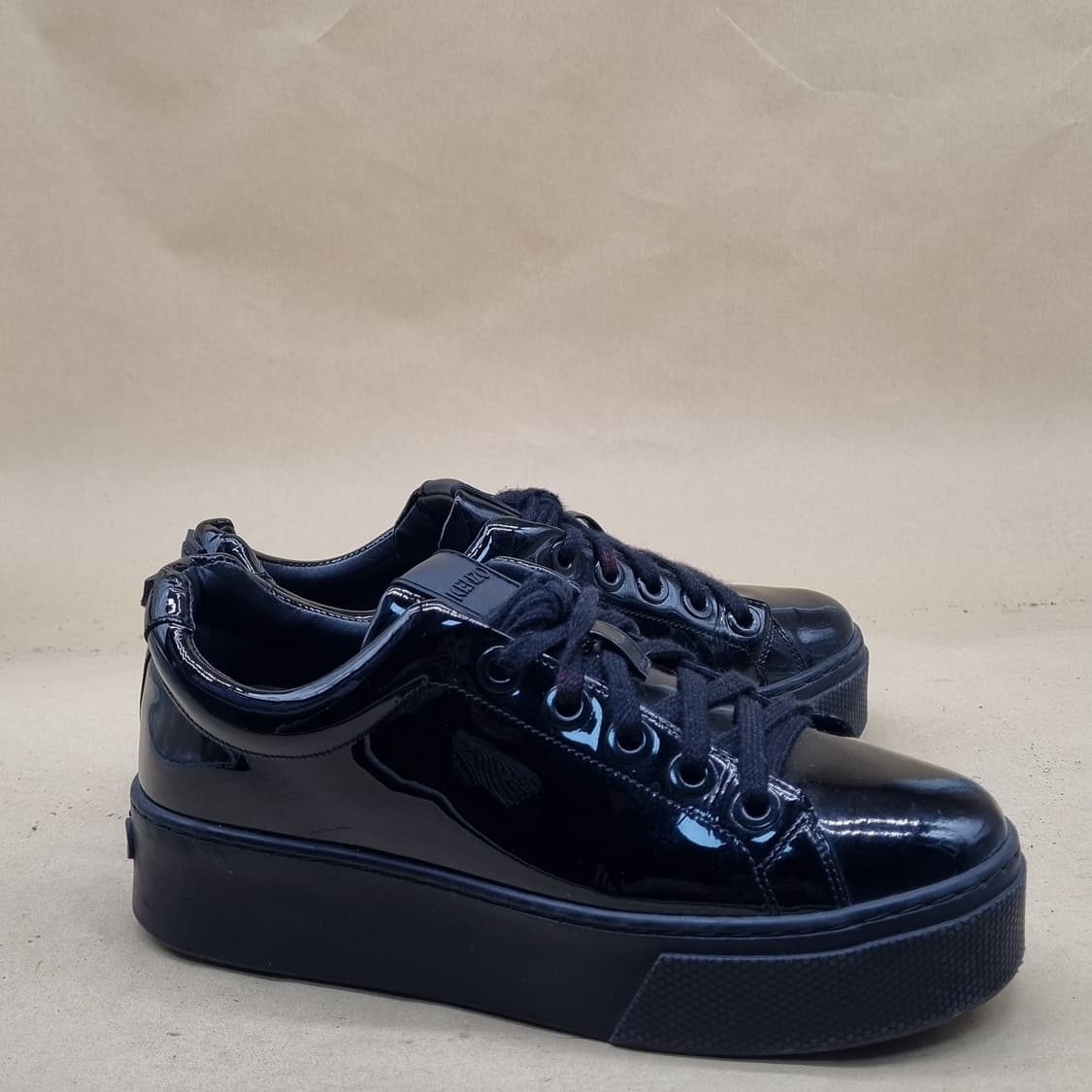 겐조 에나멜 여성 스니커즈 37 실사이즈235~240 상품이미지1