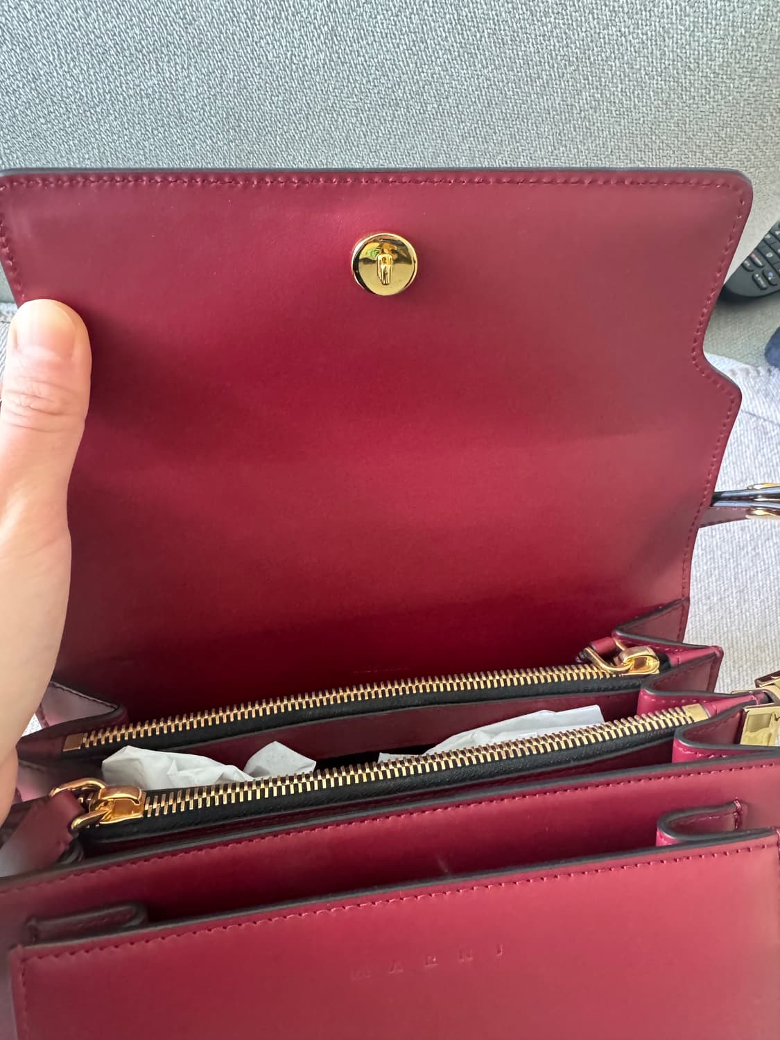 마르니 트렁크백 미디움 버건디 카프스킨 (3회 착용) 상품이미지7