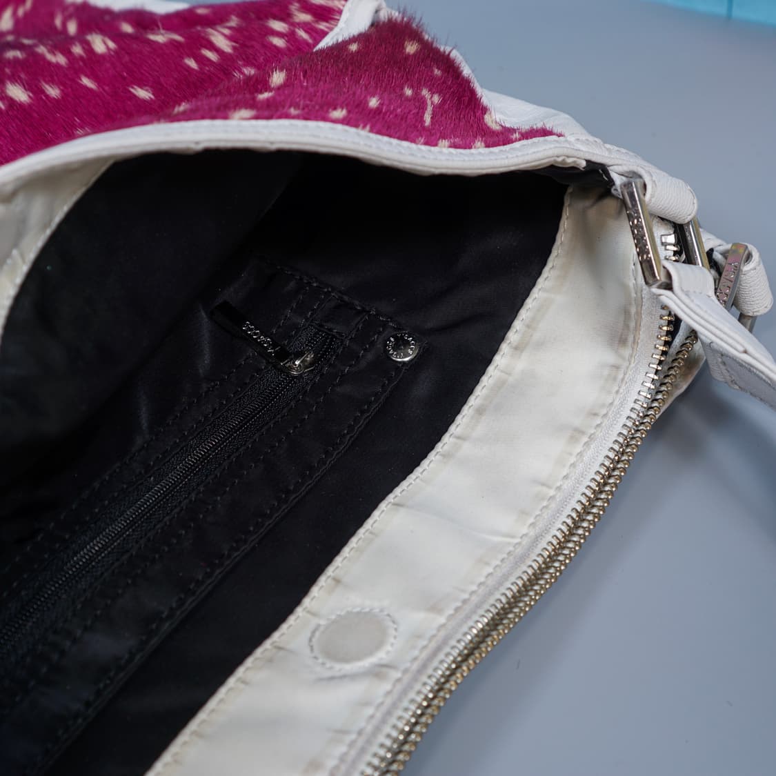 요지야마모토 Ysaccs 포니 헤어 레더 백 상품이미지8