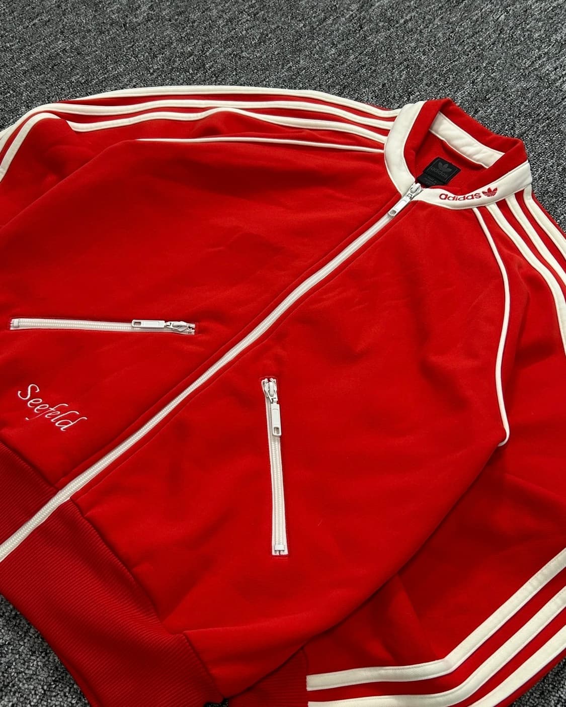 아디다스 씨펠드 레드화이트 트랙탑 져지  상품이미지2
