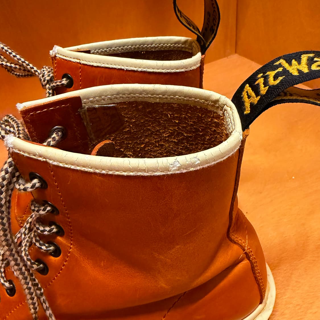 닥터마틴 1460 탄 브라운 부츠 8홀 260 상품이미지10