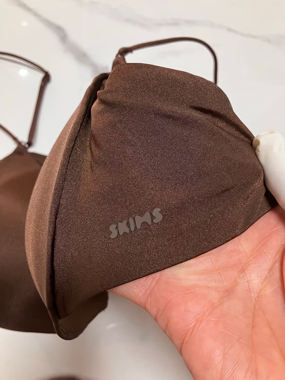 skims 스킴스 브라운 마이크로 스트랩 와이어리스 브라 36b 새거 상품이미지4