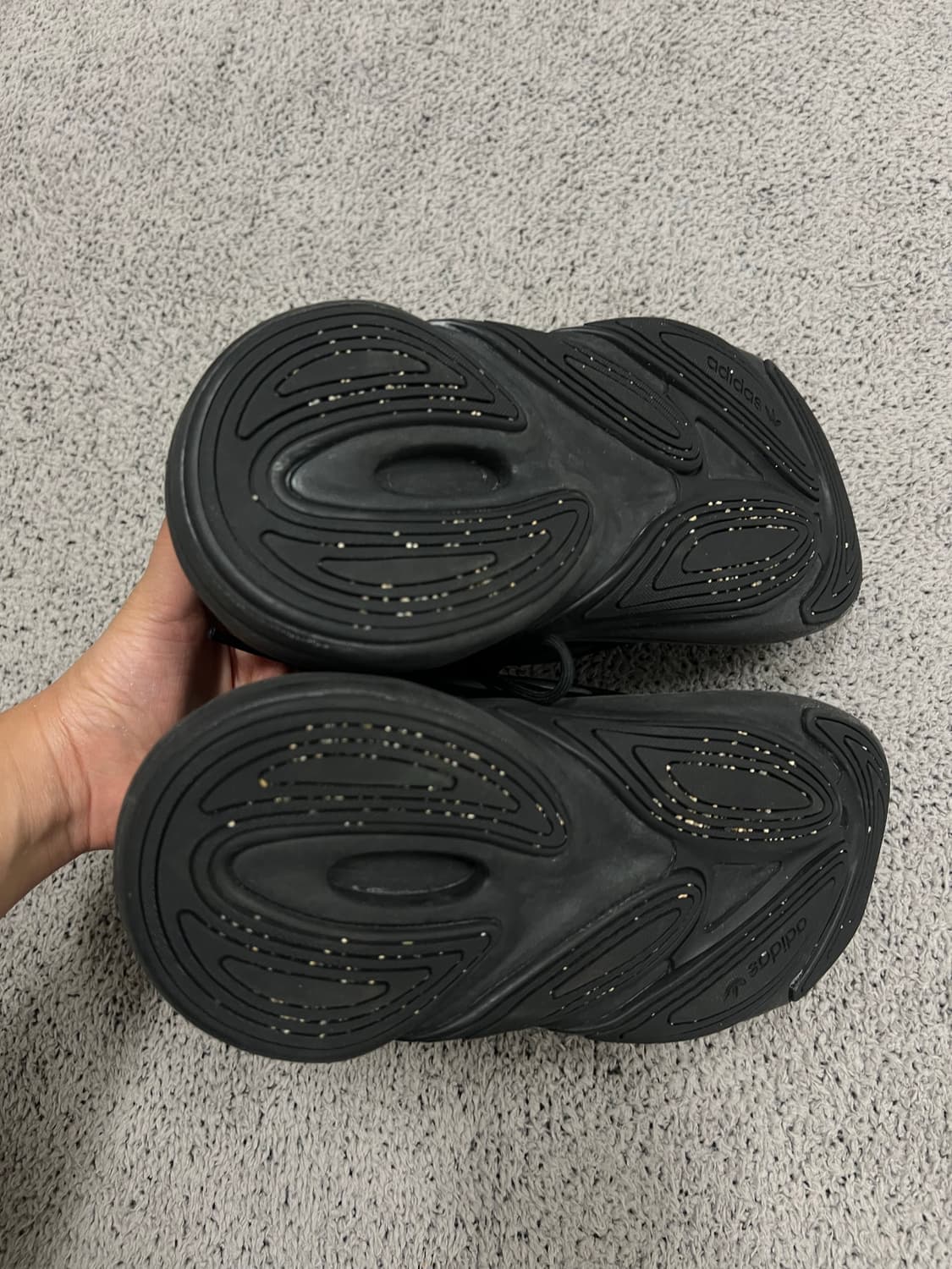 (220) 아디다스 오젤리아 트리플블랙 상품이미지5