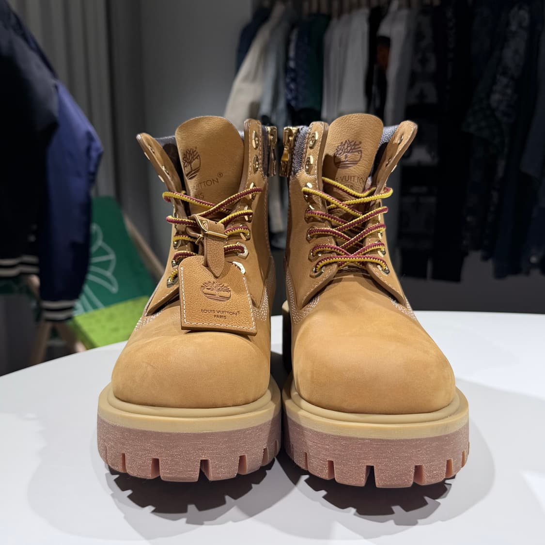 (A+/8.5) / 루이비통 x 팀버랜드 6인치 앵클 워커 부츠 베이지 상품이미지2