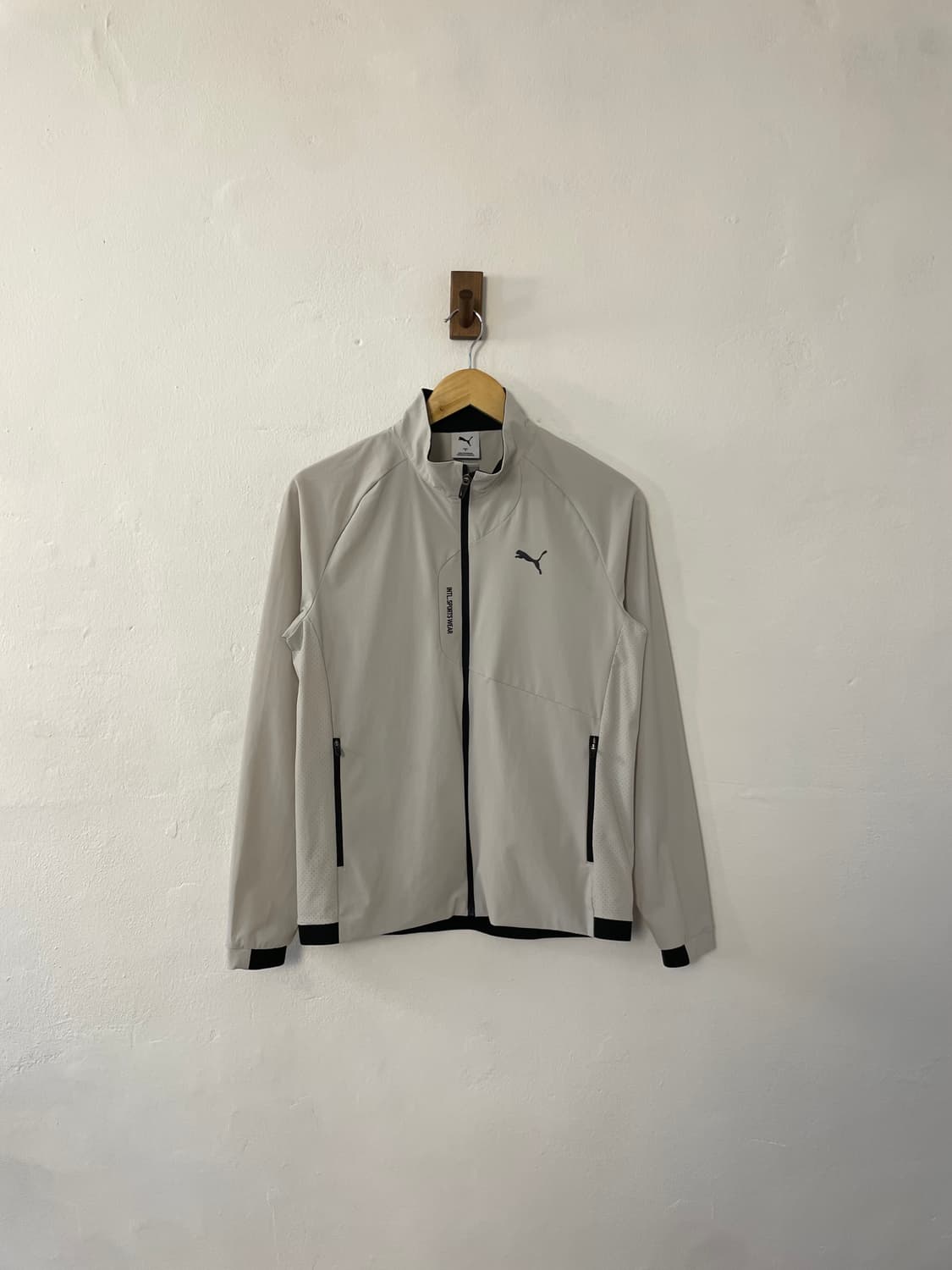 푸마 나일론 집업 상품이미지1