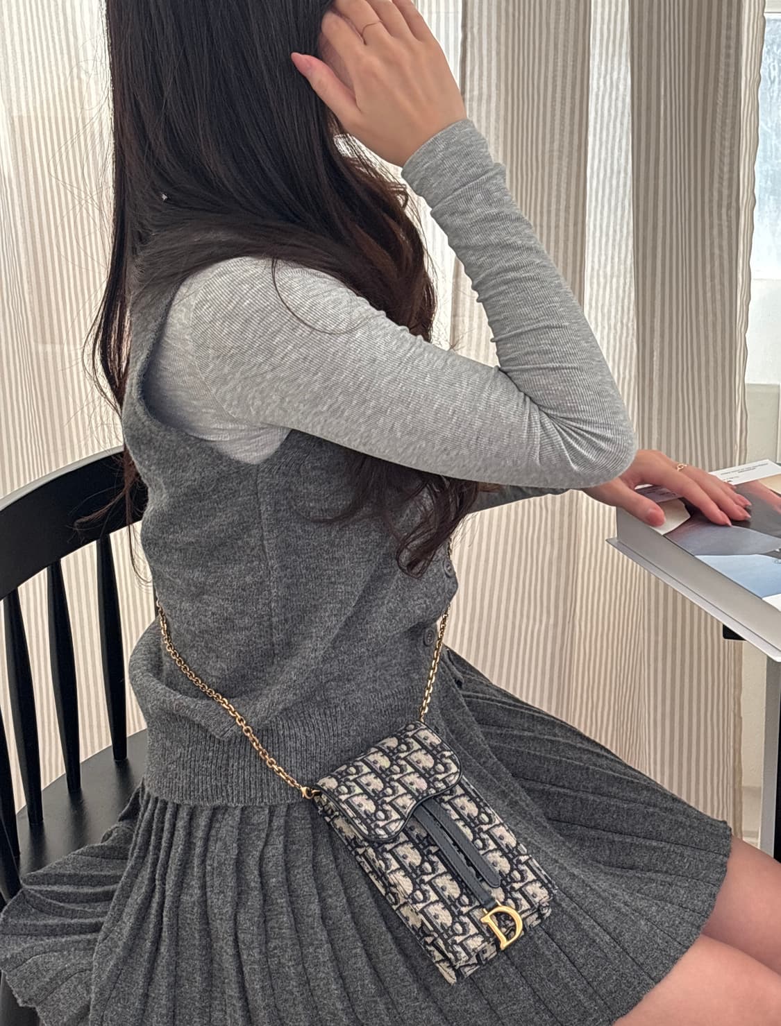 디올 오블리크 버티컬 새들 파우치 상품이미지3