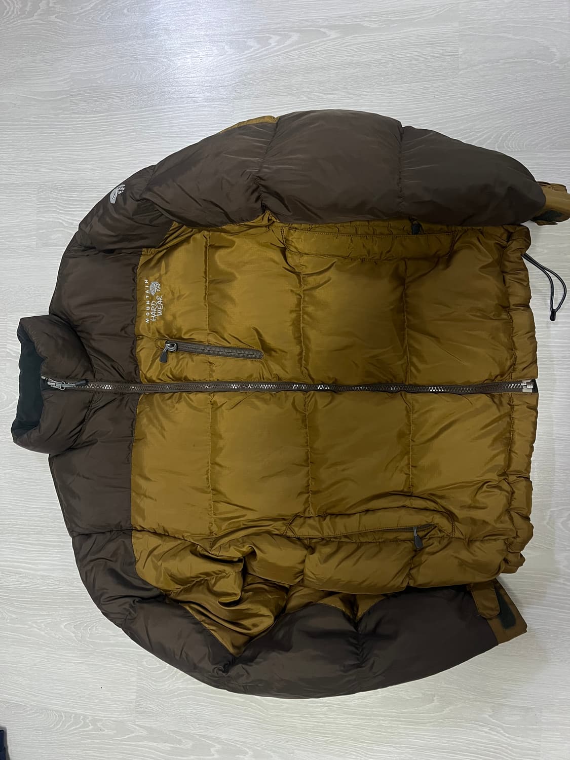 마운틴하드웨어 오리털패딩M 상품이미지1