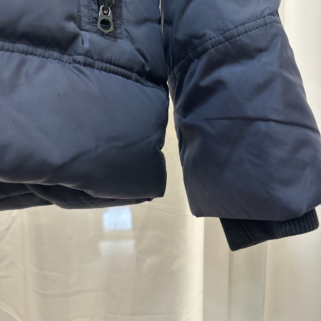 게스 남성 네이비 패딩 L 상품이미지6