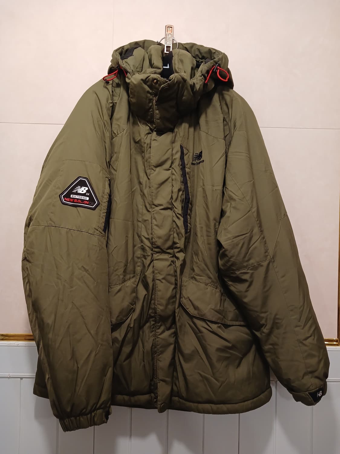 뉴발란스 정품 남성 패딩 110 (XXL) 사이즈 상품이미지1