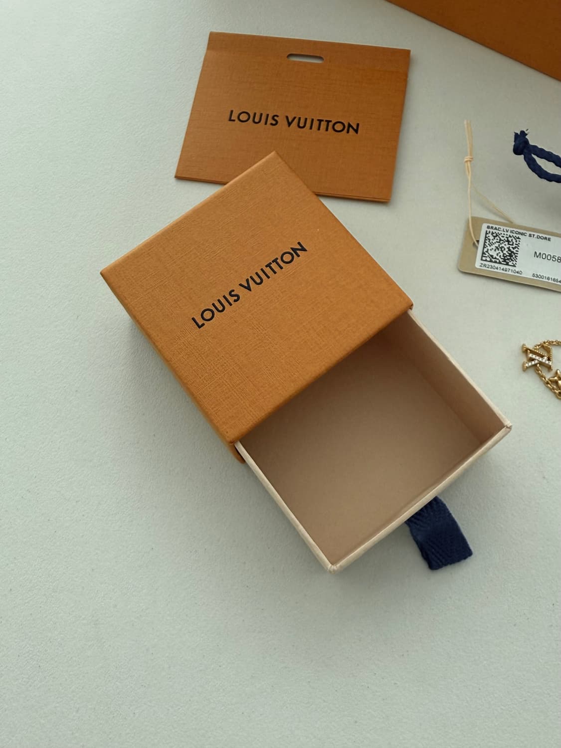 LV 루이비통 아이코닉 팔찌 M00587 상품이미지4