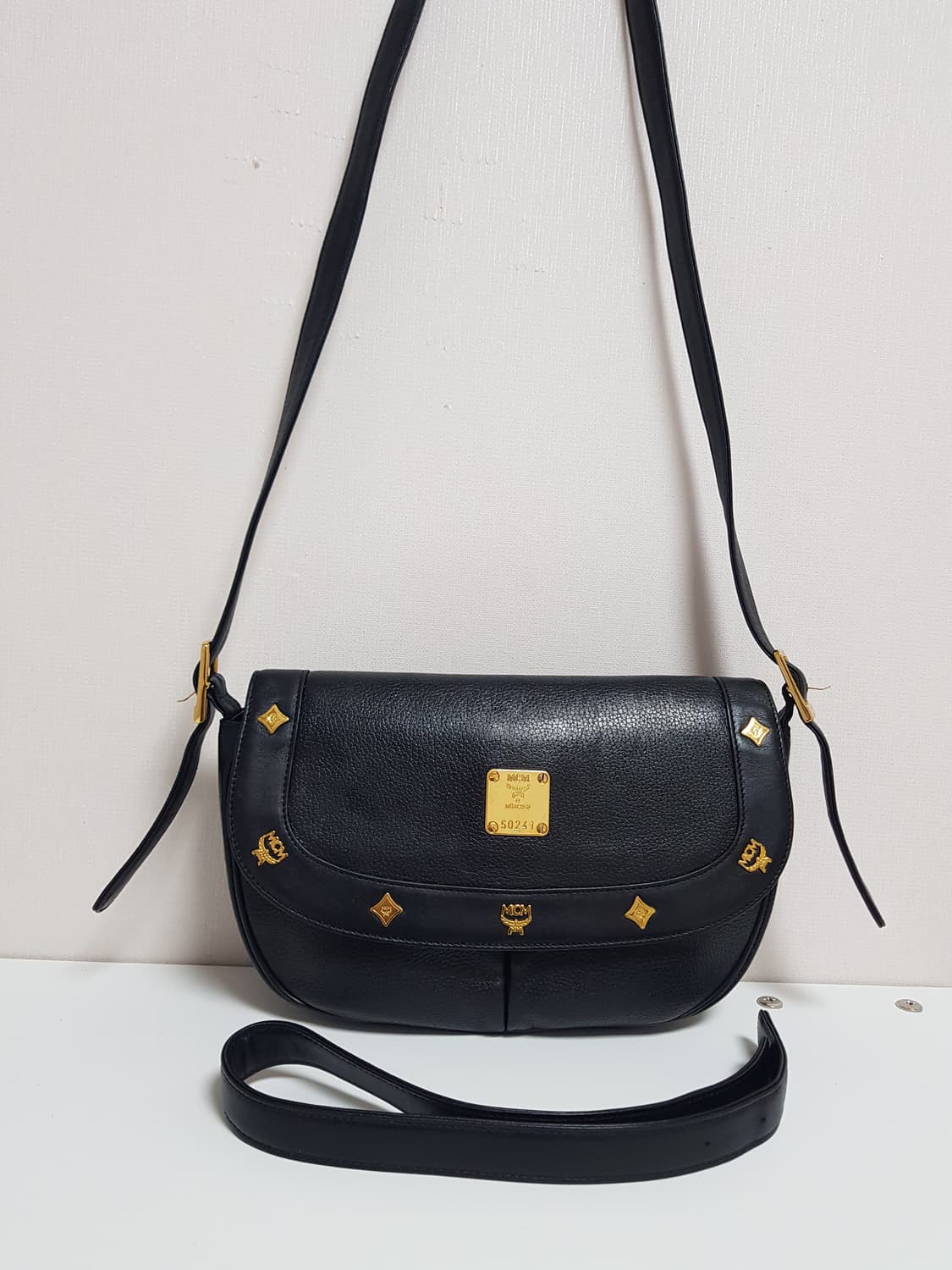 MCM 크로스 겸 숄더백 ㅡ 정품 상품이미지1