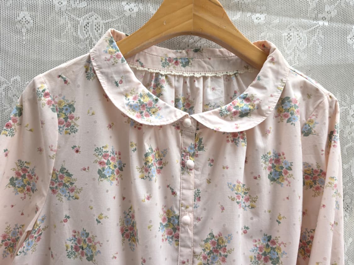 어스 뮤직앤에콜로지 플라워 블라우스 상품이미지2