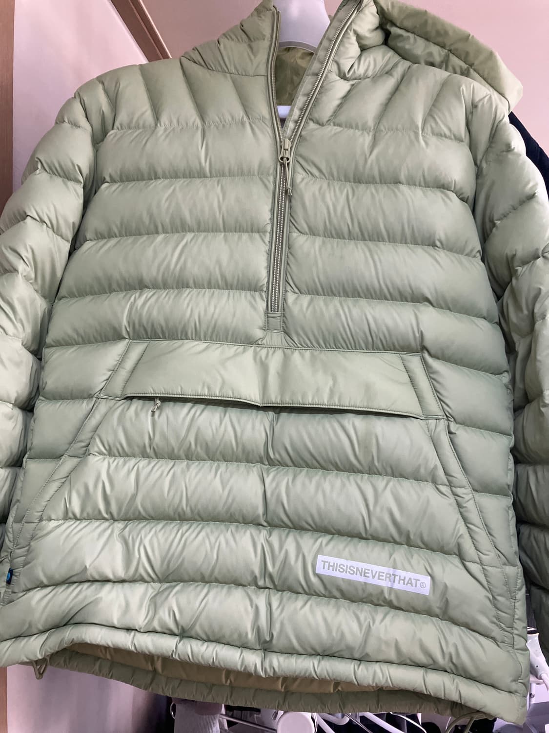 디스이즈네버댓 풀오버 패딩 상품이미지1