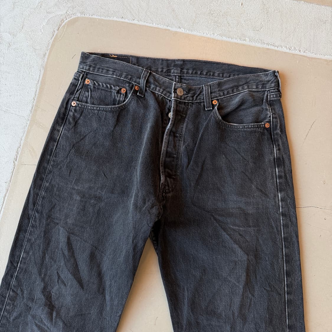 리바이스 501 흑청 데님 팬츠 상품이미지3