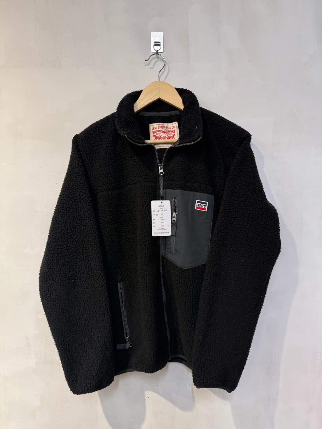 리바이스 블랙 플리스 집업 상품이미지1