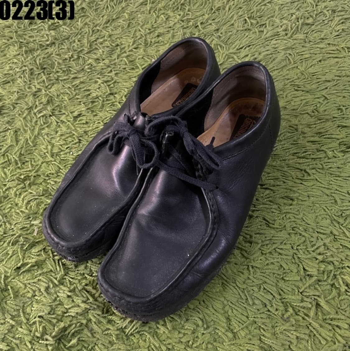 클락스 왈라비 블랙 레더 로퍼 상품이미지1